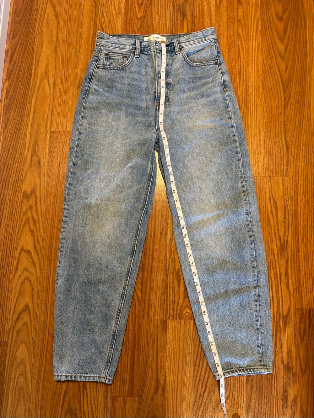 Denim Forum – The Gia High Rise Carrot 26L Jeans - Picture 6 of 11